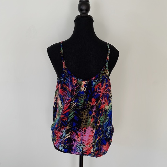 Multi colored  dressy tank top - Picture 5 of 5